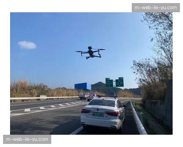 无人机安防编队正替代固定点位摄像头巡检死角